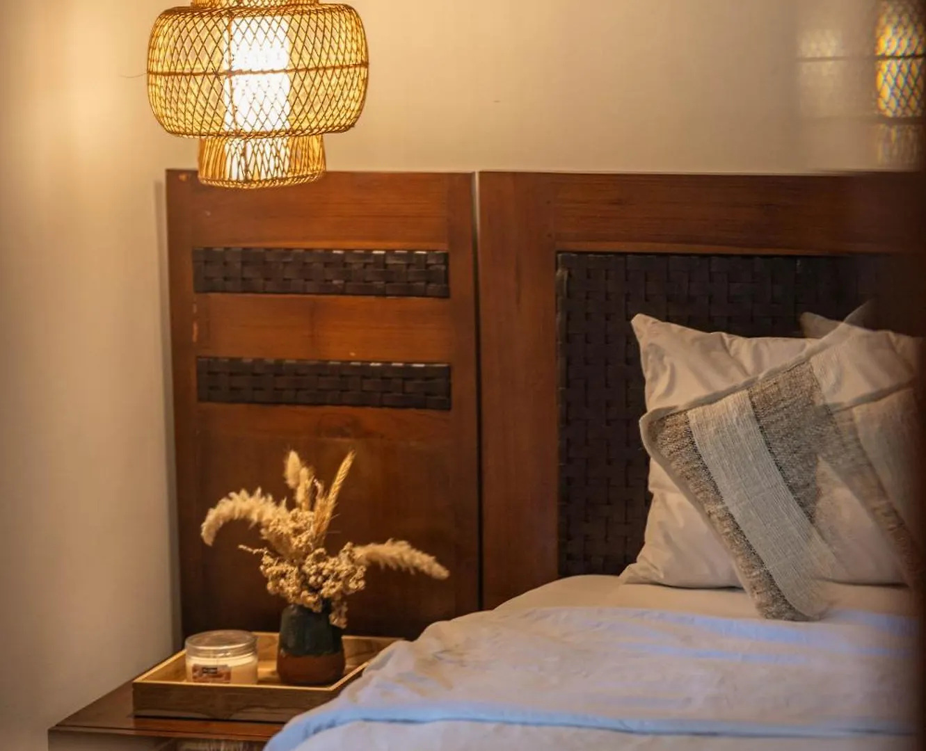 Jungle Wave Villa In Central Seminyak Индонезия