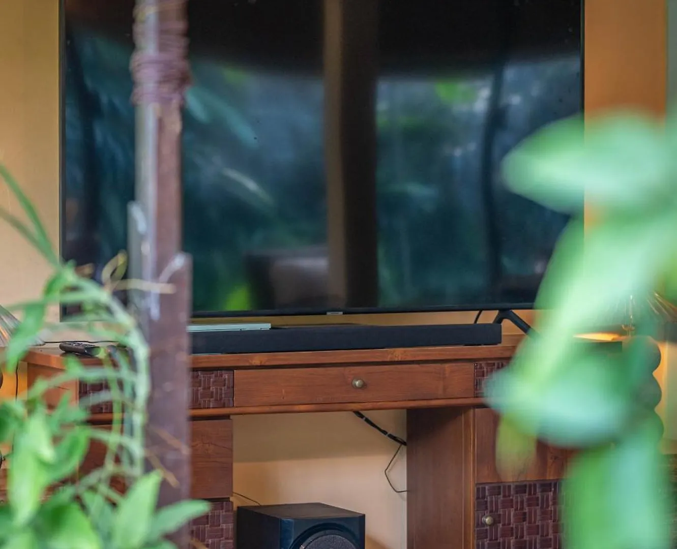 Jungle Wave Villa In Central Seminyak