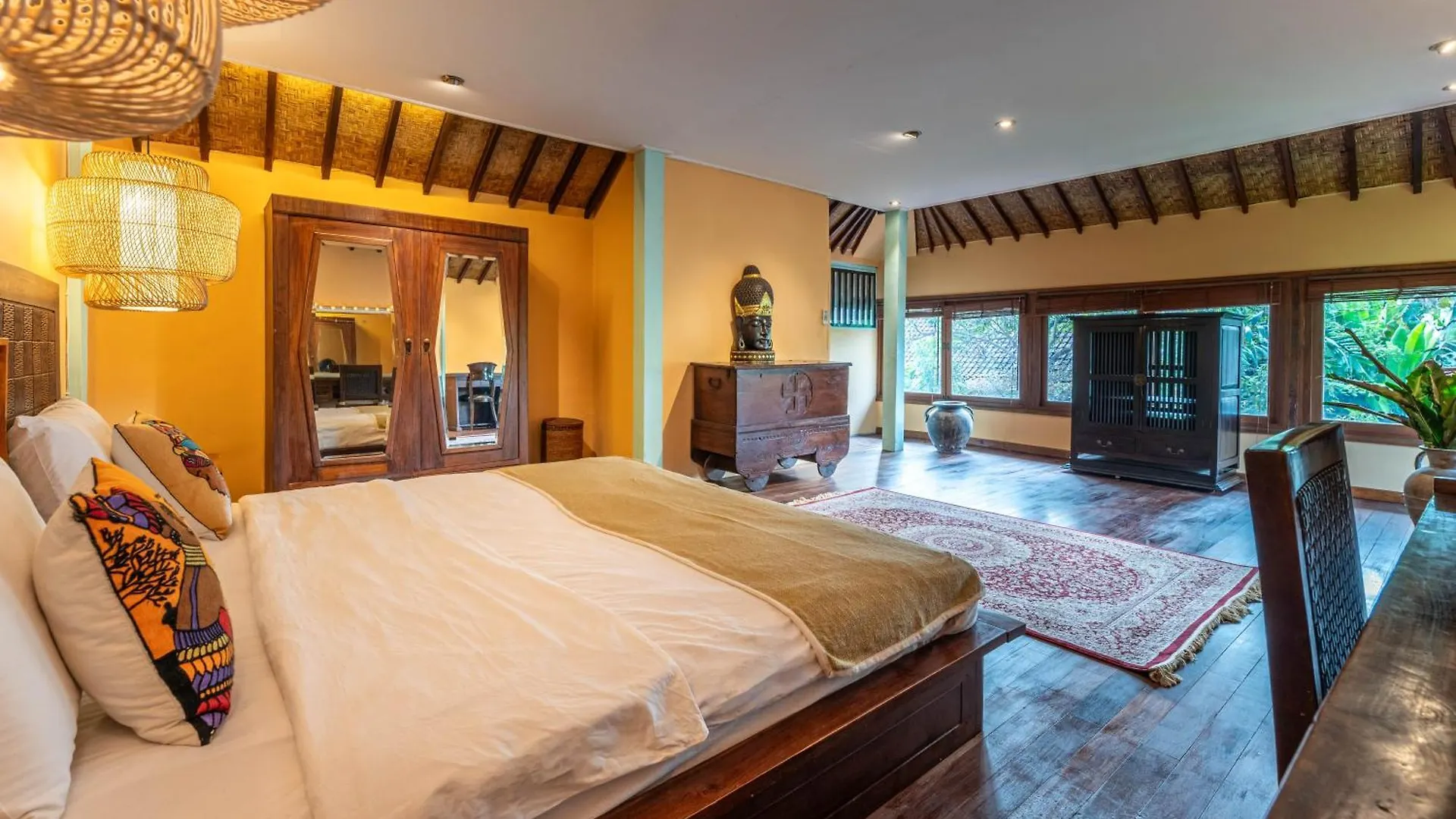 Jungle Wave Villa In Central Seminyak