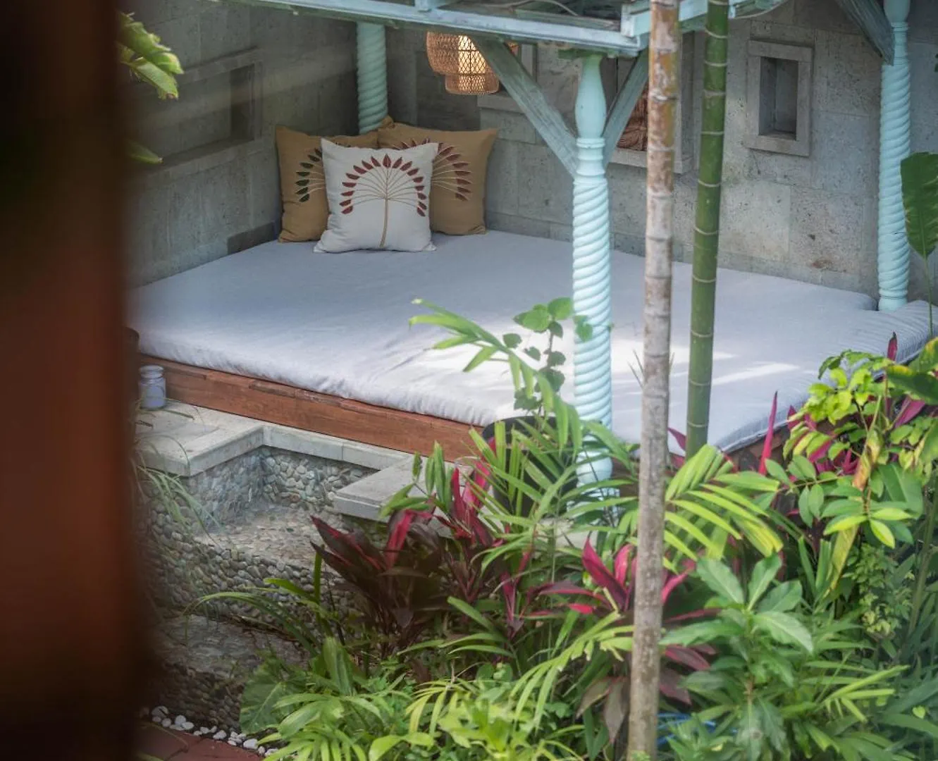 Jungle Wave Villa In Central Seminyak